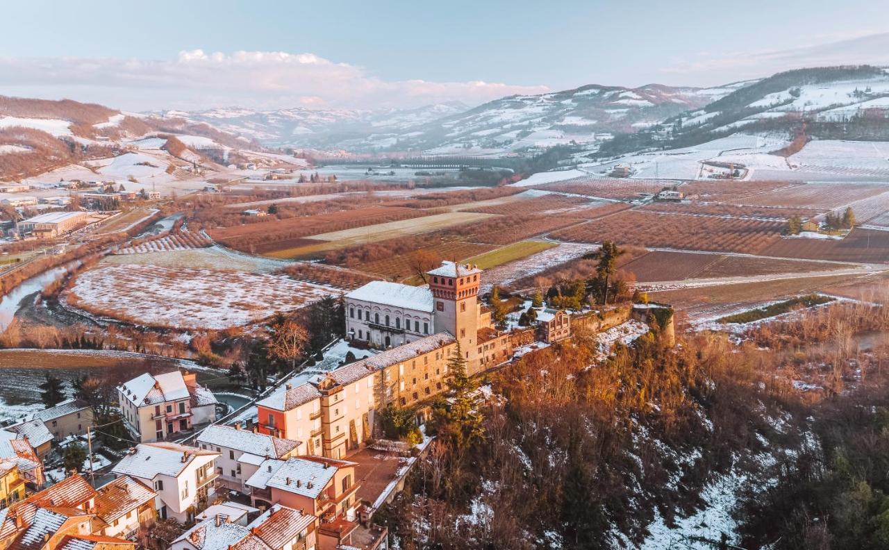 Il Castello Di Bubbio Hotell Eksteriør bilde