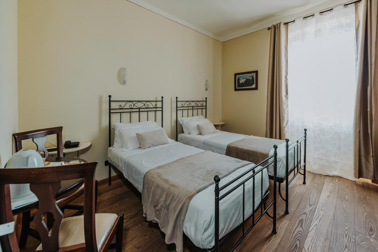 Il Castello Di Bubbio Hotell Eksteriør bilde
