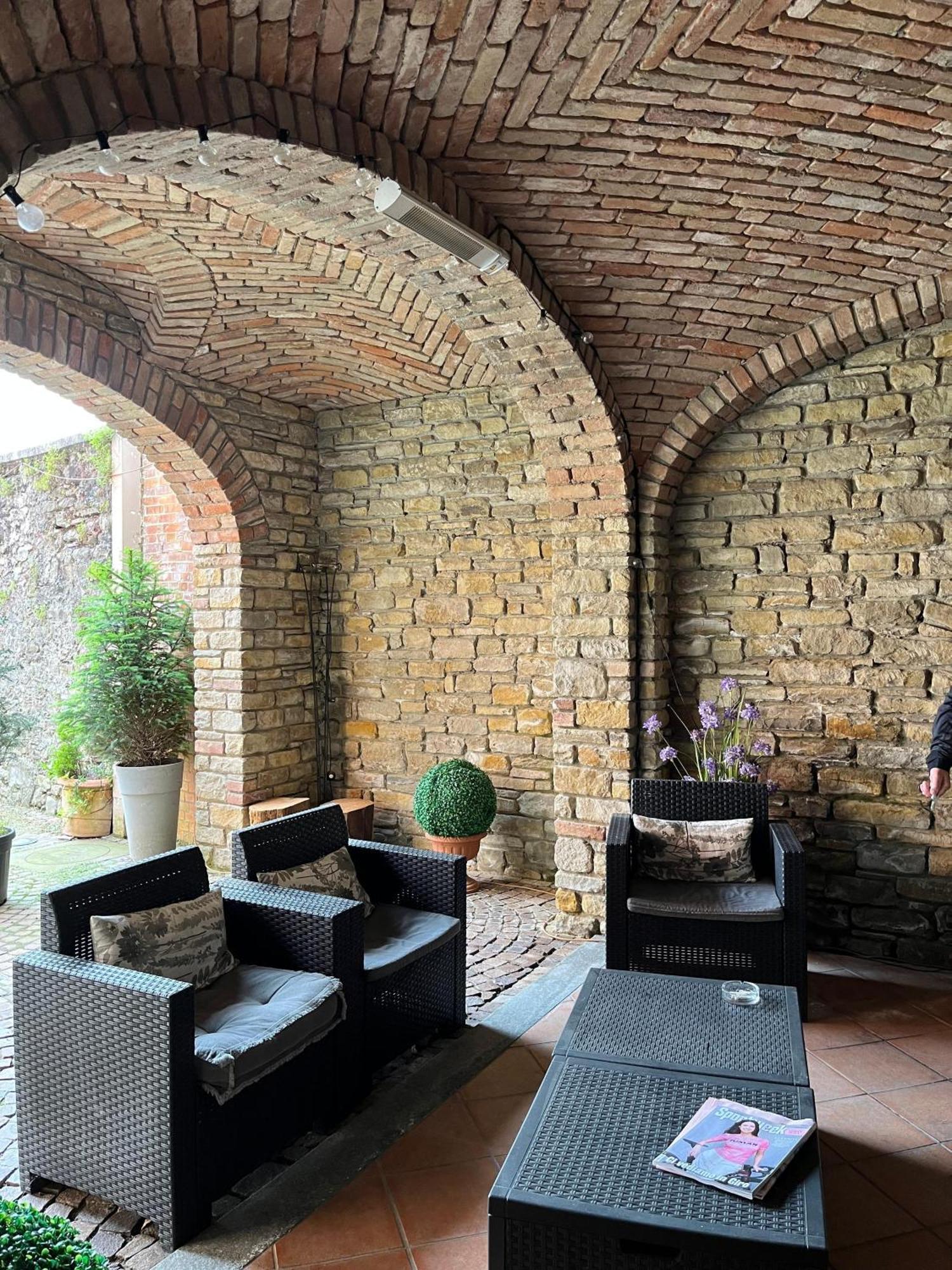 Il Castello Di Bubbio Hotell Eksteriør bilde