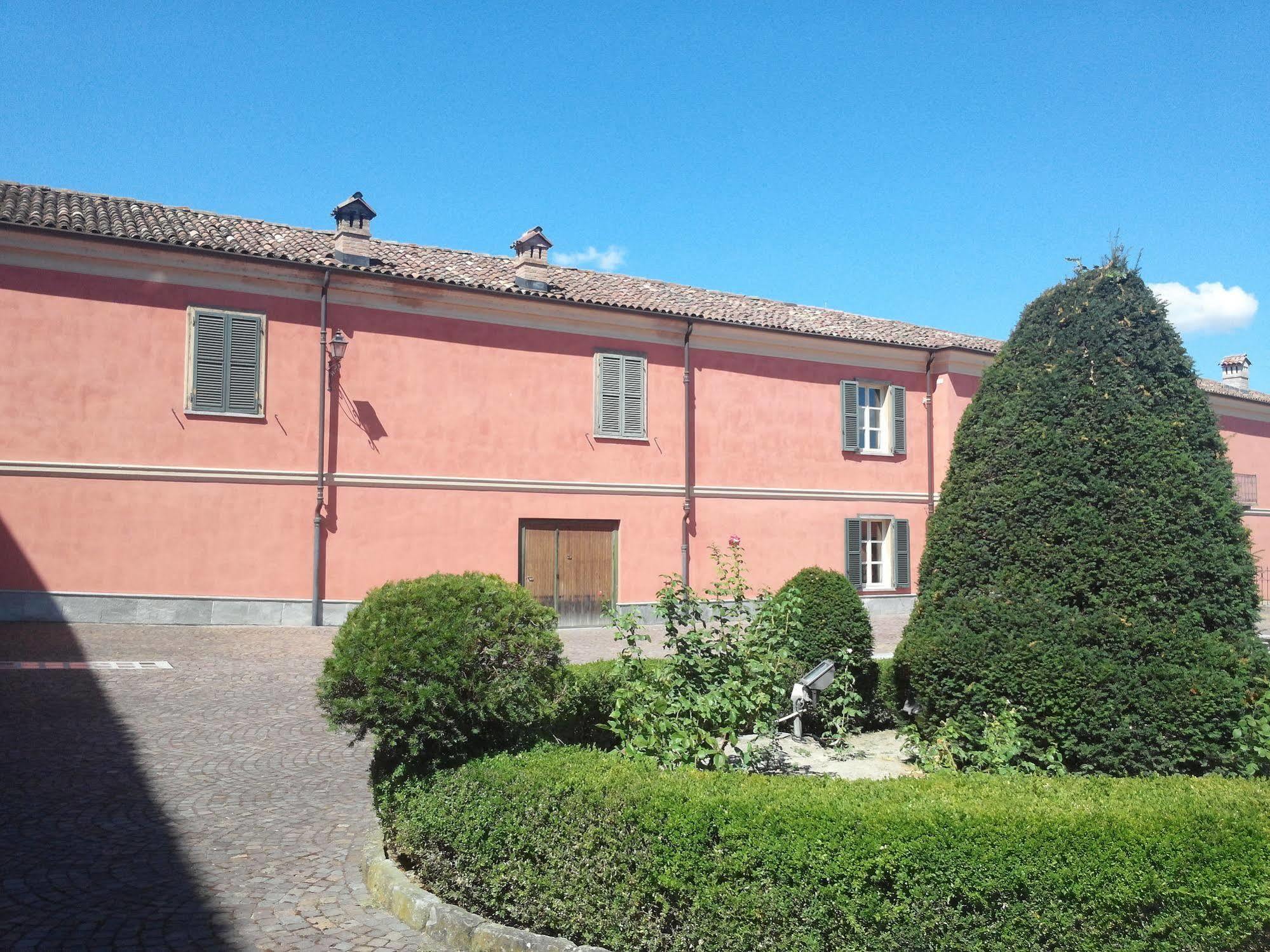 Il Castello Di Bubbio Hotell Eksteriør bilde